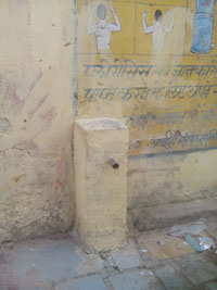 प्रतापपुरा में पानी के अभाव में बेकार पड़ा नल