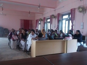 विश्व एड्स दिवस के मौके पर पंचायत समिति जवाजा के सभागार में आयोजित एड्स जागरूकता विषयक कार्यशाला में उपस्थित स्थानीय जनप्रतिनिधि, स्वयंसेवी संस्थाओं के प्रतिनिधि एवं चिकित्सा विभाग के  अधिकारी व कर्मचारी।