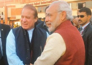 pm-modi-in-pakistan-567d56d82c297_exlst