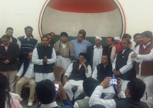 अपने विचार रखते हुए नवनियुक्त शहर अध्यक्ष विजय जैन