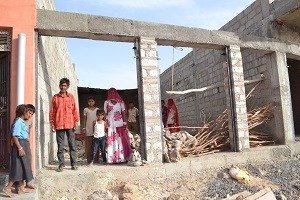 निर्माणाधीन मकान के बीच का हिस्सा जिसके भूमाफियाओं ने कूटरचित दस्तावेज तैयार करवाए।