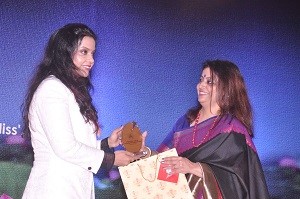 Amruta Fadanvis_Aarti Savur_at_Teachers_Conference