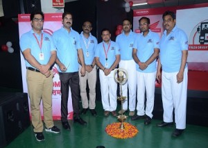 Pic 2-Honda 2Wheelers India celebrates International Truck Drivers Day 2017