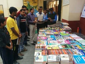 book exhibition pic in kv2 ajmer 20171115